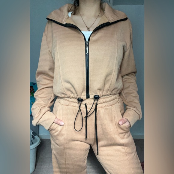 Tan Set 💖 - Picture 2 of 2